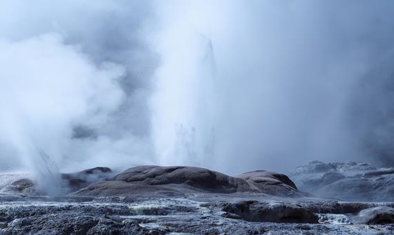 波胡圖間歇泉 Pohutu Geyser